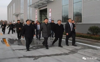 山東省住建廳黨組成員、副廳長張曉海蒞臨天意機(jī)械調(diào)研指導(dǎo)